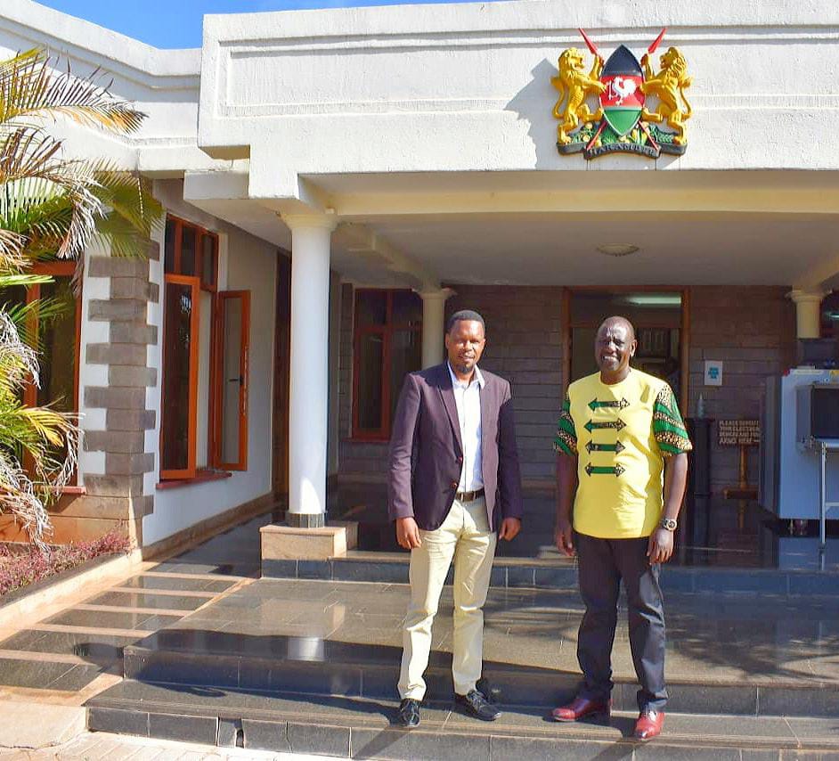 MwaguyaH's tweet photo. Honoured to have been received by HE DP William Ruto, as I embark on my Journey to be the Senator of MSA in 2022
His people centred agenda resonates well with our people &amp; MOST  Kenyans. A people focused &amp; responsive Govt is what Kenyans Want in 2022 https://t.co/w6LrR9XwjL