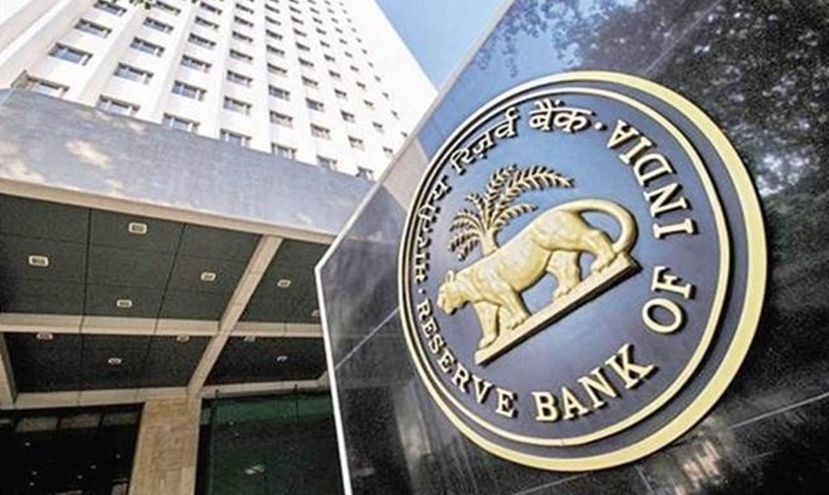 GuptaSunilK's tweet photo. The @RBI
 withdrew more than 100 redundant circulars following recommendations made by Regulations Review Authority. These relate to certain norms concerning Investments by Foreign Portfolio Investors, RTGS, KYC, and Anti-Money Laundering (AML)/Combating of Financing of Terrorism https://t.co/IQ6dFgkZSK