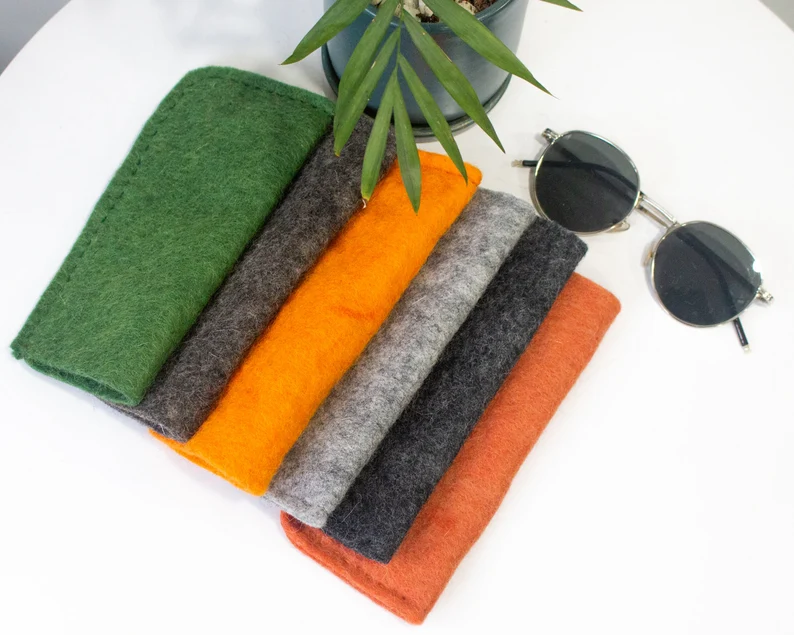 feltnyarn's tweet photo. Check out our new felt glasses cover collection. 👓🕶️

Ethically handmade from 100% wool and provides just the soft protection your glasses would need.🛡️💚

Available from:
https://t.co/n6NjzScVvN
.
.
#feltglasses #glassescover #feltaccessories #feltandyarn https://t.co/STNYF7fOov