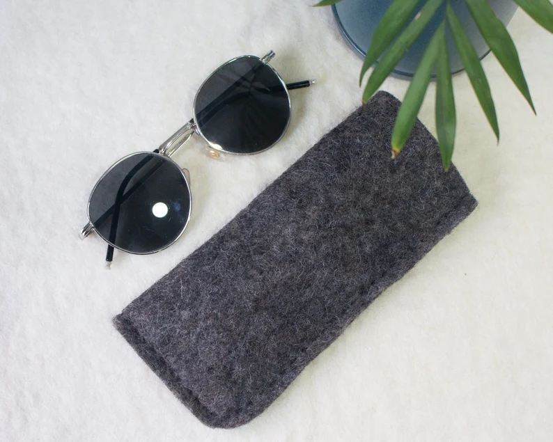 feltnyarn's tweet photo. Check out our new felt glasses cover collection. 👓🕶️

Ethically handmade from 100% wool and provides just the soft protection your glasses would need.🛡️💚

Available from:
https://t.co/n6NjzScVvN
.
.
#feltglasses #glassescover #feltaccessories #feltandyarn https://t.co/STNYF7fOov