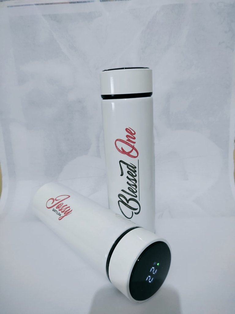 ODOSHOMAMO's tweet photo. Do you have a design in mind that you want to be actualized $ personalized on your items like mugs, notebooks, hoodie, pens, campaign posters, T-shirts, reflectors and any other? Worry no more, @gwijigraphics
 We got you covered. Place your order now.
 Itumbi, Justice Chitembwe https://t.co/sHhKl3PW3I