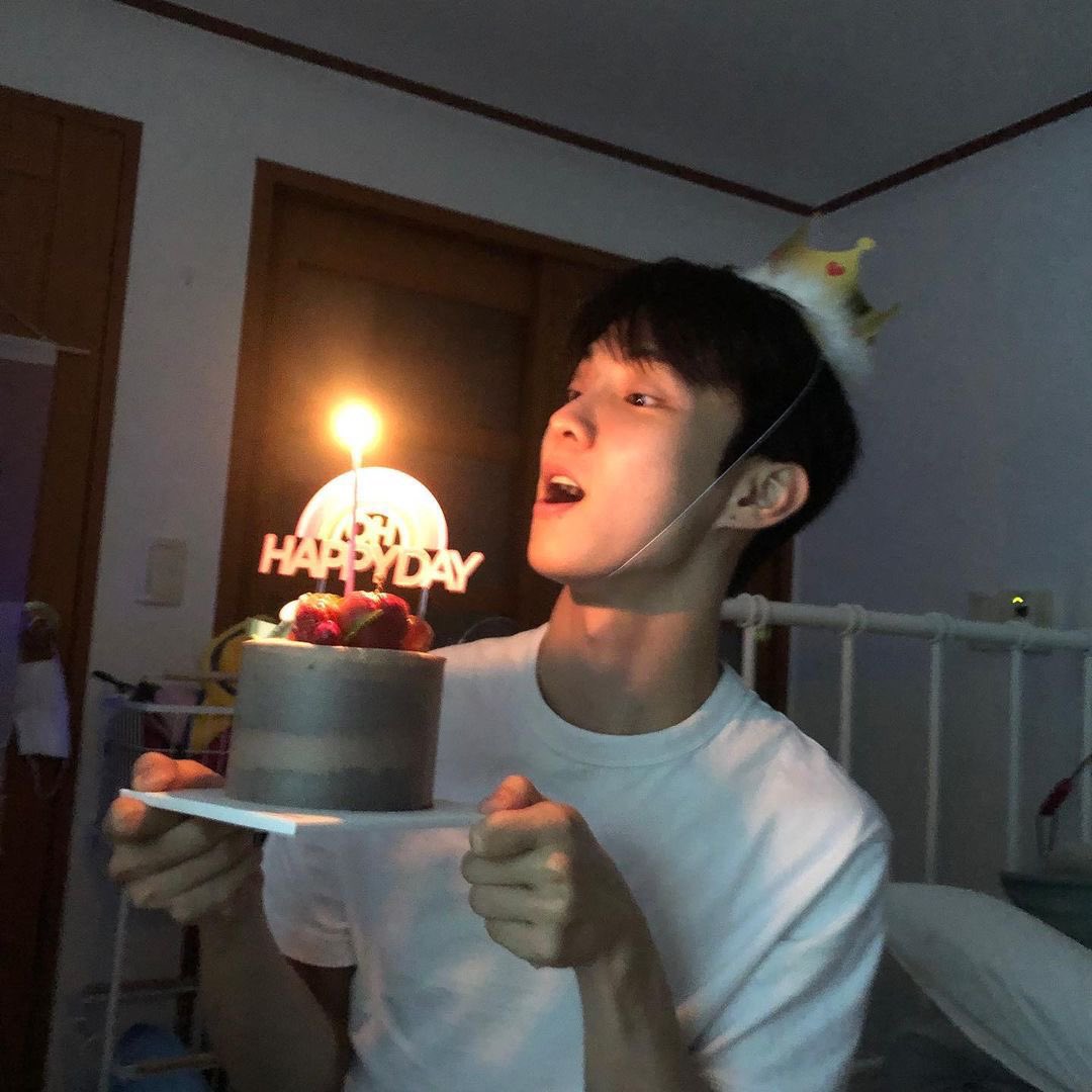 _Q_mean's tweet photo. 이 사람 이성애 조장으로 신고합니다
제 마음을 너무 힘들게 하네요 https://t.co/40DkkLmuWh
