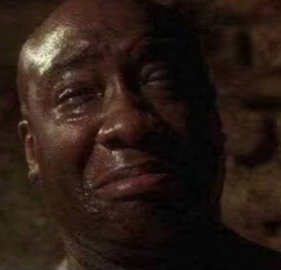 Yoruldum Patron!!! İnsanların insanlara saldırmasından, çocukların ömrünün kelebekten az olmasından, adaletin bozguna uğradığı bu dünyadan yoruldum. #elmalıdavası