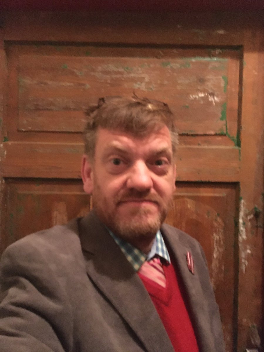 GaryDickenson's tweet photo. I don’t often do selfies but I can’t remember the last time I wore a tie! I scrub up ok. #secretjob #specialday https://t.co/gKaIly6Eo8