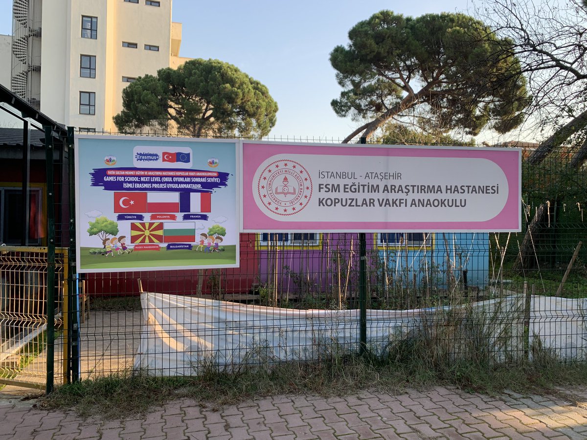 sclaudeV2's tweet photo. Visite de l’école, visites culturelles, réflexion autour de nouveaux scénarios pour notre projet, et enrichissement langagier inter-pays… Ce début de semaine est riche et intense ! #ErasmusPlus #Turquie https://t.co/MwodNvqF9A