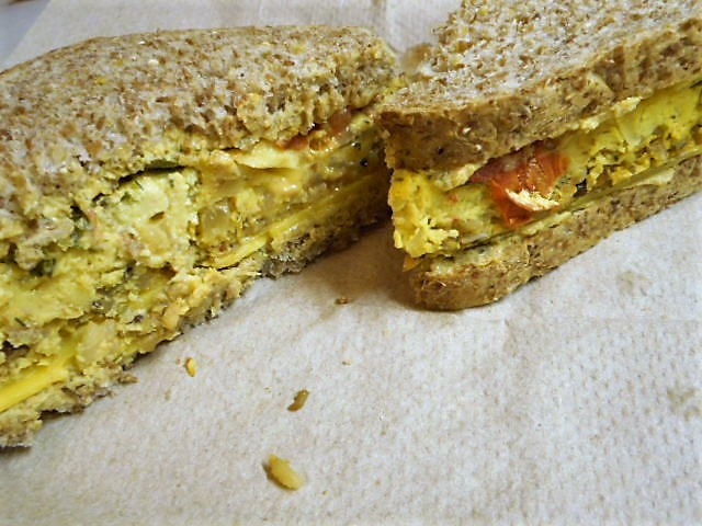 MadamSarcastra's tweet photo. My favorite. Slab o' @justegg frittata on @Food_For_Life Ezekiel #SproutedGrain #bread (or English muffin... they also have tortillas!), spread w/ #homemade #tofu #CreamCheese + extra slice of @FollowYourHeart #Cheddar
#PlantEater #SandwichLover #Vegan #plantbased #Sandwich ๐ฑ https://t.co/NKTDIq8tJc