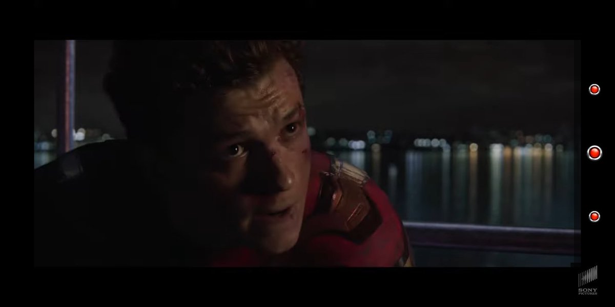 SPIDEYFORLIFE's tweet photo. @CosmicWonderYT Hey did you notice in the trailer when Peter was about to jump to catch mj the background is the same as the Andrew Garfield leak https://t.co/CqQzAFk0Nl