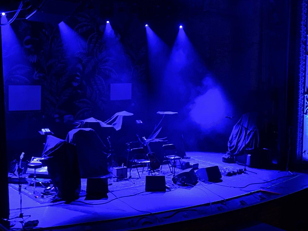 jefffinney's tweet photo. !!!! @murderbydeath @ThaliaHallChi https://t.co/Ikxik2FgXy