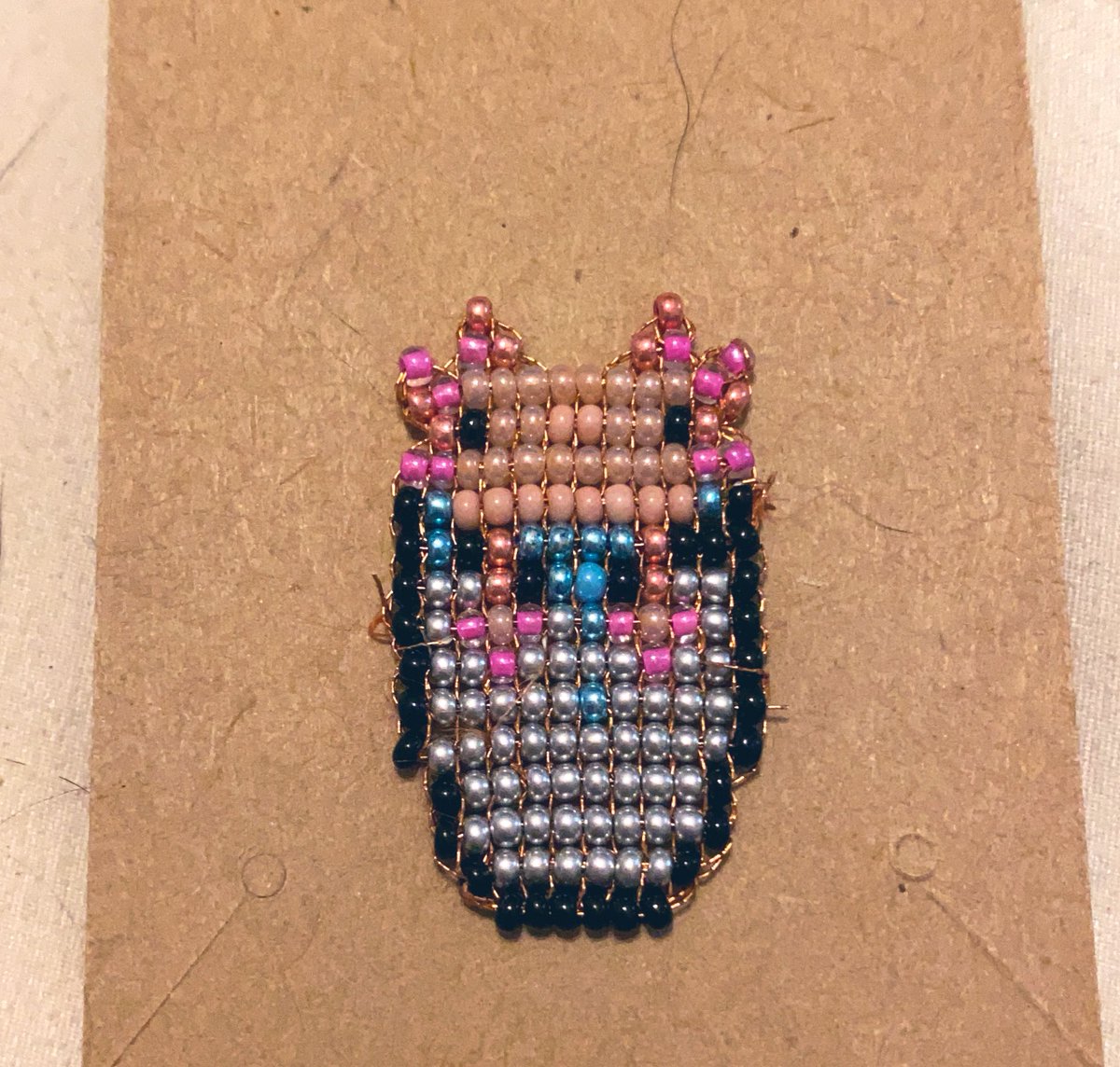 MonochromFalcon's tweet photo. Made a little friend today. Only had seed beads so the hes a little long lol #axolotl #minecrafts https://t.co/c8Zy96Vj4g