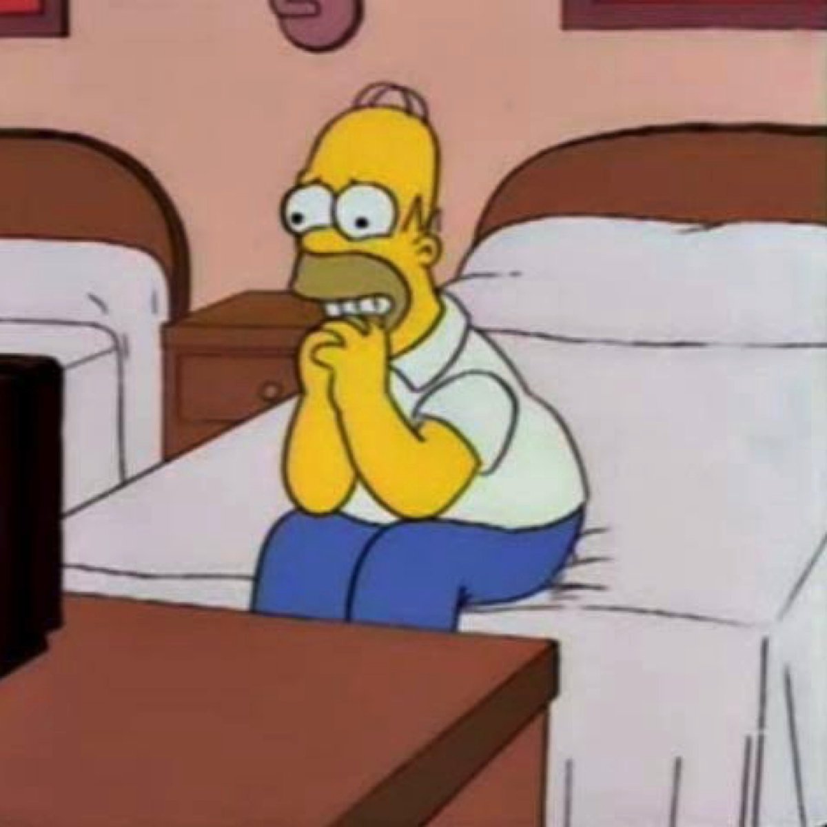 TonyMontoya_'s tweet photo. Yo viendo a Zendaya caer 😨

#SpiderManNoWayHome https://t.co/5x6KsDSGtD