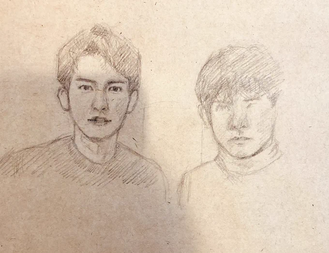 画面に並んで2人おりますと、お顔の大きさを合わせるのが難しかったという制作過程です_(:3 ⌒゛)_ 