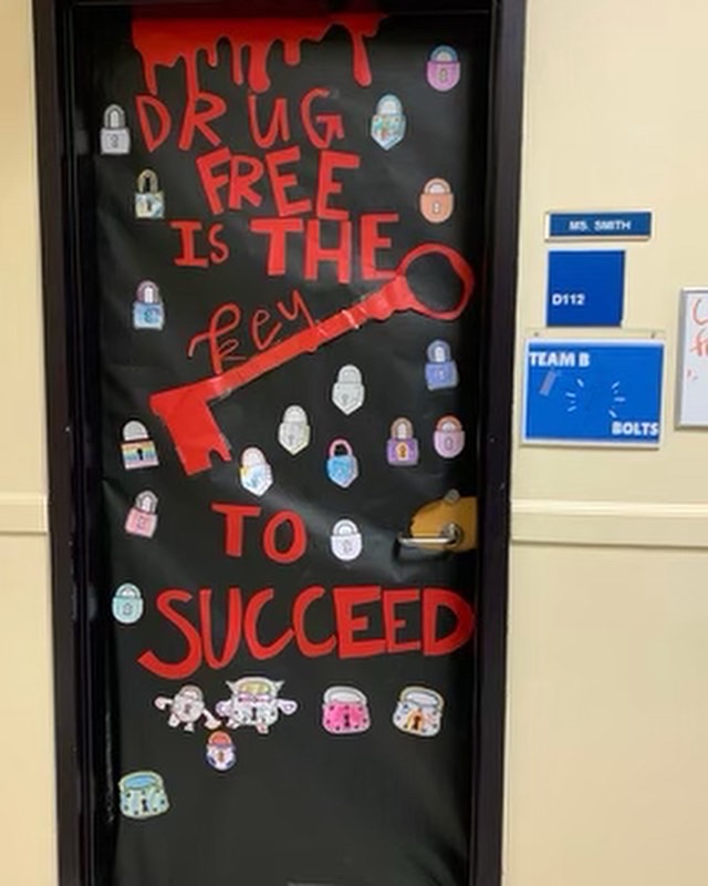 RiverTrailPTO's tweet photo. Red Ribbon Week 2021 was a success during the week of Oct 25.
Our winners of the door decoration contest outperformed themselves with creativity! One Winning classroom from each grade was treated with doughnuts by PTO with support from Dunkin’ Donuts. Just Say No! #rtmswolves https://t.co/TvNFuzubsn