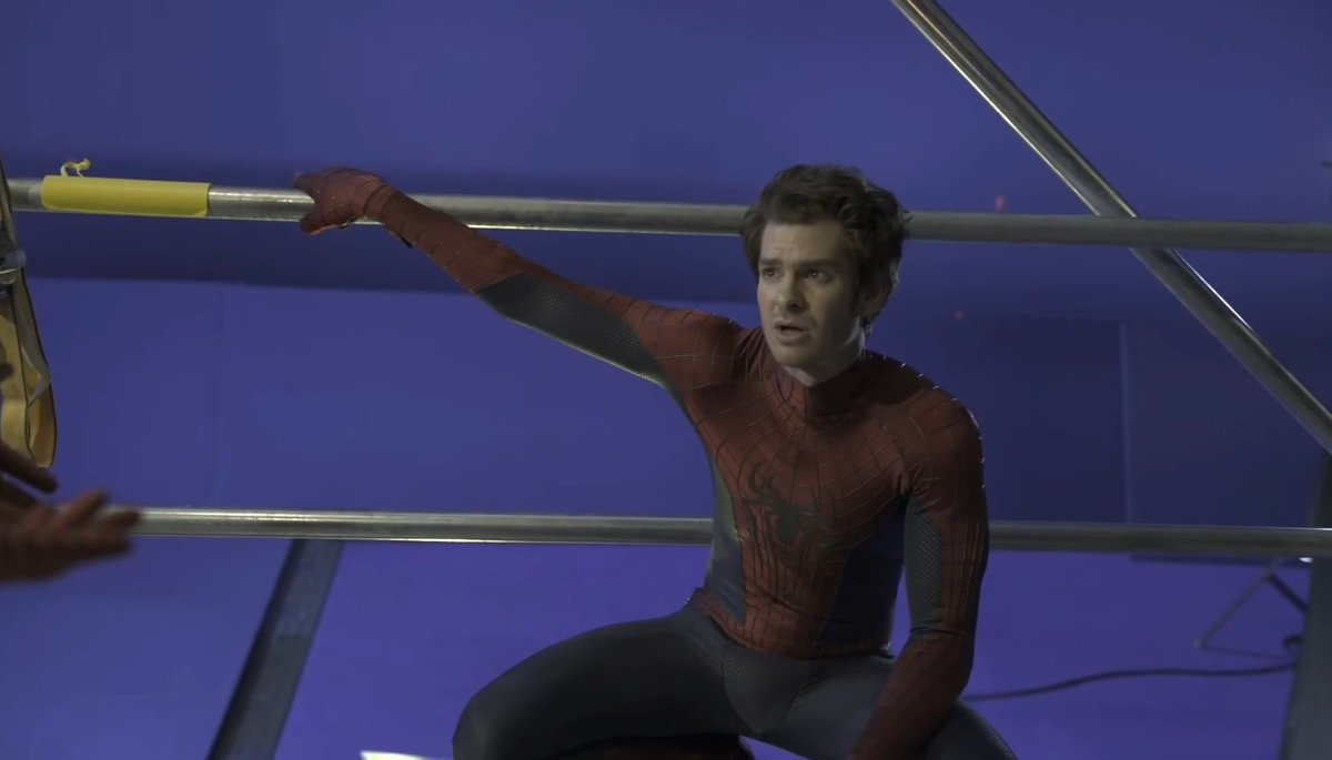 studiospopbr's tweet photo. Nessa cena quando Zendaya estiver perto de morrer, Andrew vai salvar ela #SpiderManNoWayHome https://t.co/w9H2OSKVbI