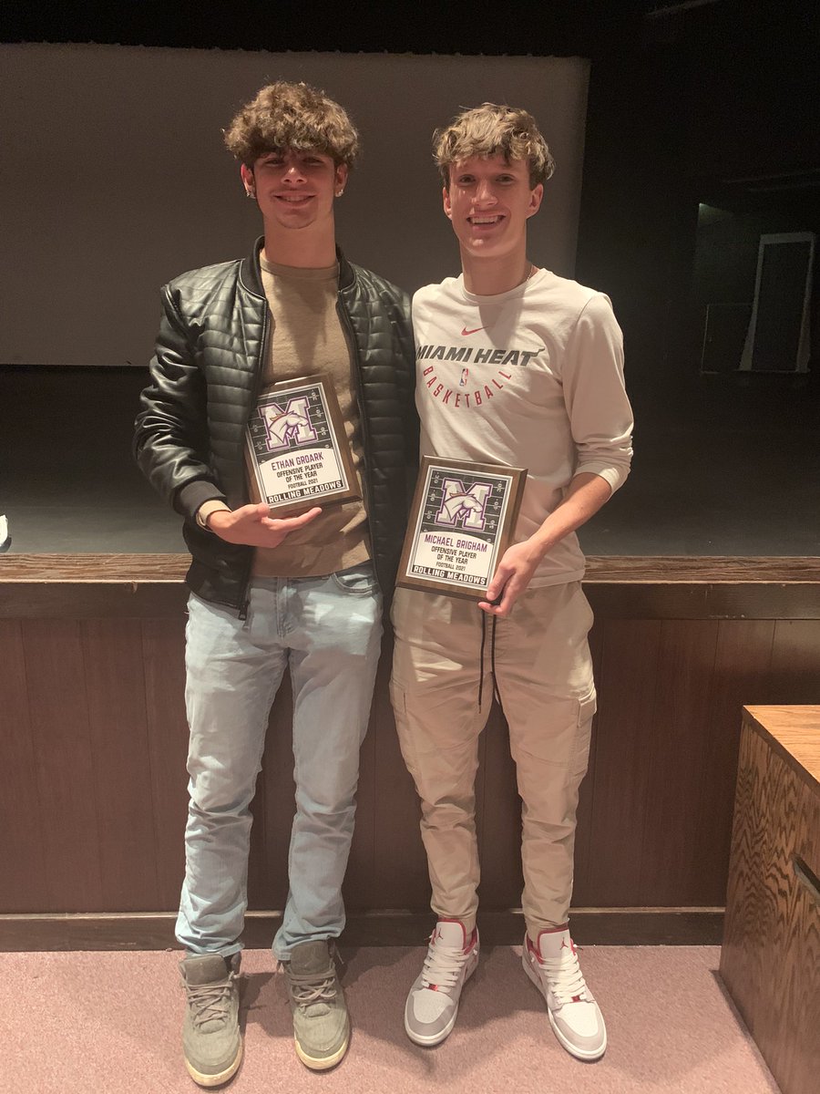 ethangroark's tweet photo. Super grateful to be voted offensive player of the year along with my guy Mike Brigham. I wouldn’t want to share this award with anyone else. Also very grateful to receive All-Conference and All-State Honorable Mention. Big thanks to my coaches and teammates for a great season. https://t.co/eqOv46ceGm