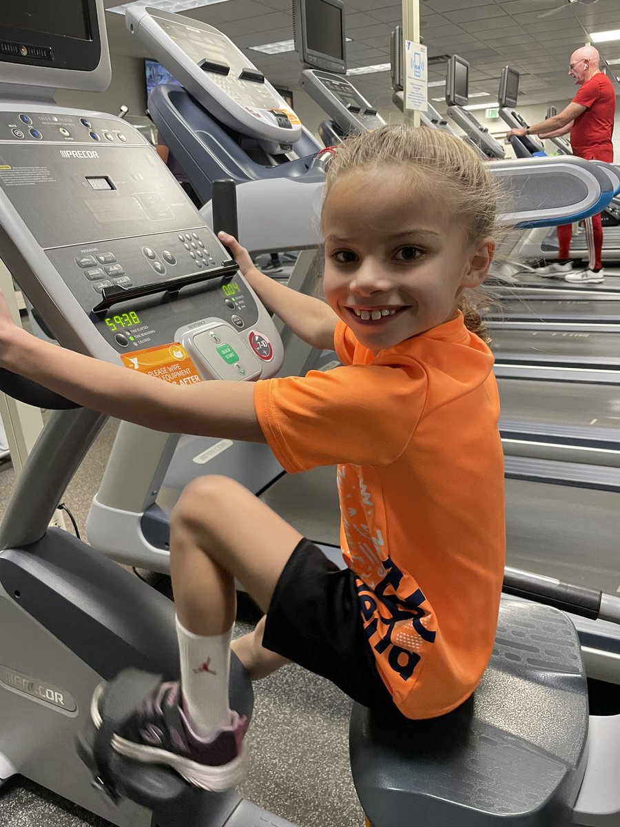 hparnell24's tweet photo. Old enough to use the gym now. I never met a more determined child to become faster and stronger! #izabellagrace #gymtime #loveteachingheraboutlife #teachthemyoung #ppymca https://t.co/YMI3MCwuyF