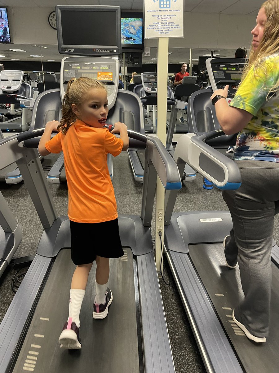 hparnell24's tweet photo. Old enough to use the gym now. I never met a more determined child to become faster and stronger! #izabellagrace #gymtime #loveteachingheraboutlife #teachthemyoung #ppymca https://t.co/YMI3MCwuyF