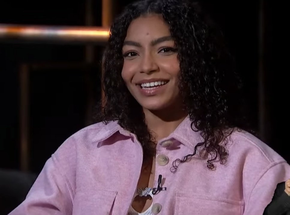 hourlyany's tweet photo. Any Gabrielly × #Provoca https://t.co/RPDMlQbgvk