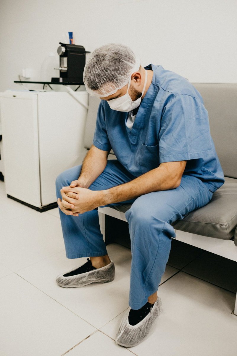 MedicalDeans's tweet photo. Medical Deans’ report Creating a Culture of Support explores why some #medstudents and graduates are reluctant to share information about their #support needs with their new employers – and makes the case for change. 
https://t.co/mT0HqbjVyr https://t.co/pWDU2Cd6Je