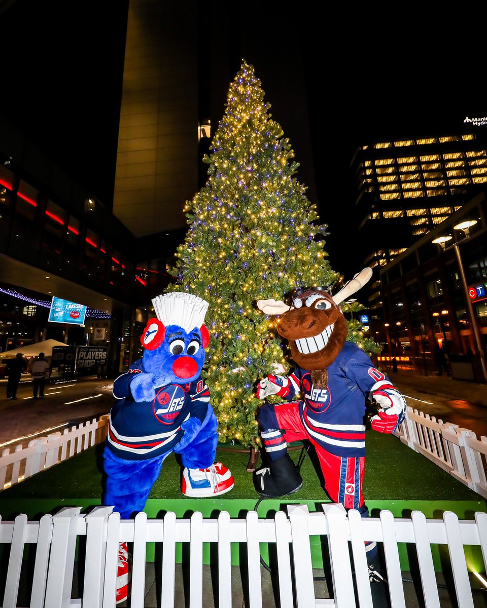 Mick E Moose (@mickemoose_00) on Twitter photo Before the game, my friend Benny and I got to help light up the Christmas tree in <a href="/truenorthsquare/">True North Square</a>!!
It’s starting to look a lot like… 🎄🎄🎄 Before the game, my friend Benny and I got to help light up the Christmas tree in <a href="/truenorthsquare/">True North Square</a>!!
It’s starting to look a lot like… 🎄🎄🎄