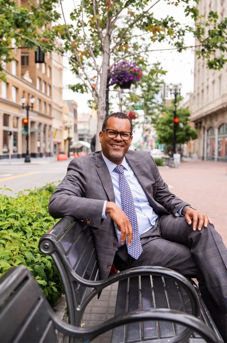 thegivinglist's tweet photo. #Repost from the incredible @fredgblackwell @TSFF 🙌 SF Foundation CEO Fred Blackwell shares his thoughts on philanthropy in The Giving List: A Life Spent Trying to Solve the Bay Area’s Biggest Problems. Read the full story: https://t.co/upm9kq9PO7
#SanFrancisco #Philanthropy https://t.co/hH6FKjt2c4