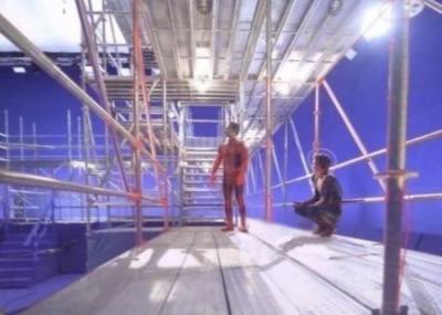 jaybdae's tweet photo. AMISTADES YO TENGO ESPERANZA, MIREN LOS HUECOS Y A DONDE SE LANZA EL LAGARTO #SpiderManNoWayHome https://t.co/7BT0MDtdbY