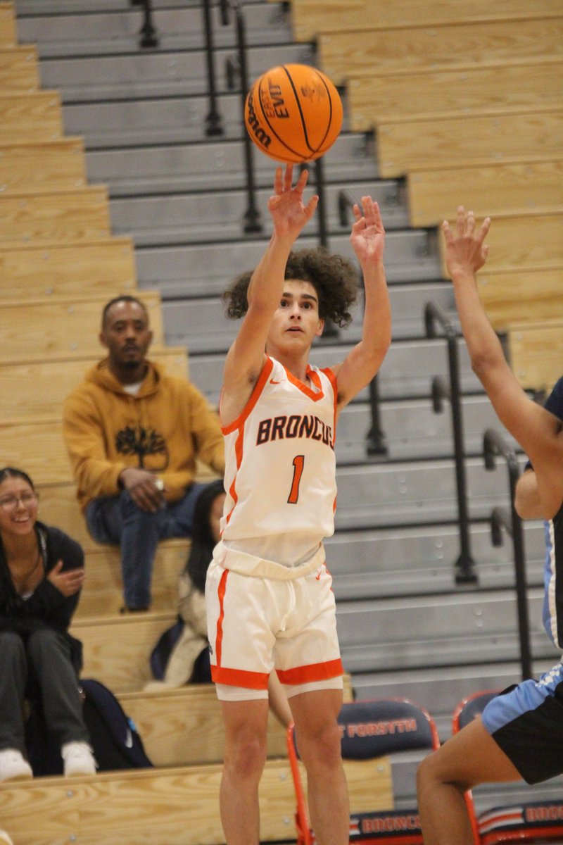 David Roberts tweet media