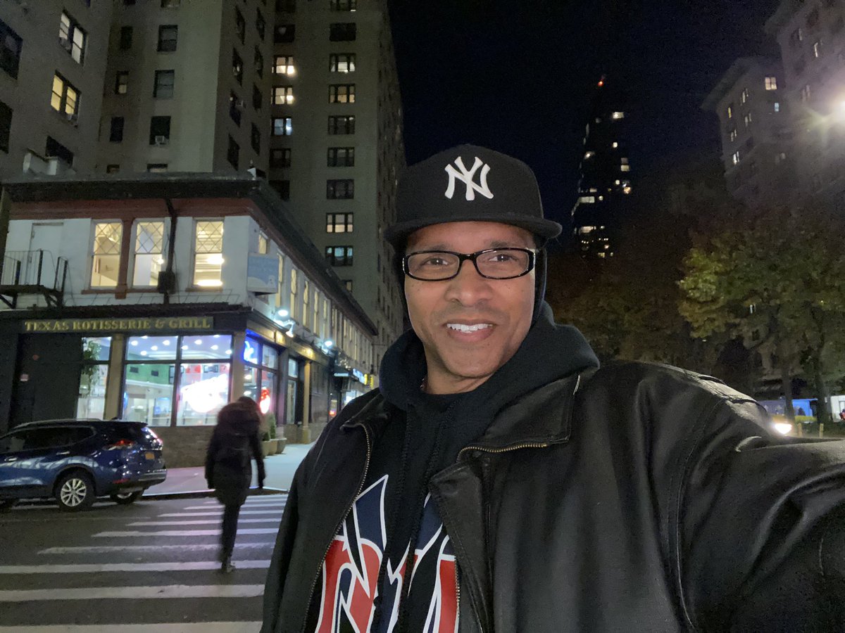 Carlducena's tweet photo. Everything that we need to fulfull our Destiny is w/ in reach.
Any obstacles holding us back are not permanent, they are only temporary.
OWN THE ROOM BABY, OWN IT !!!!
It’s NORMAL TO BE FIT®…. - od is Wonderful…. #NORMALTOBEFIT #OWNTHEROOMENT #CarlDucena #actor https://t.co/3HXP6EXqMj