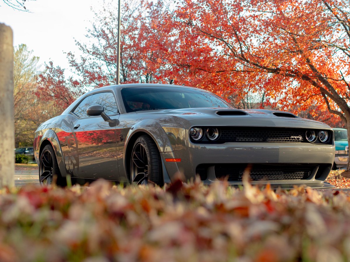 june2k_'s tweet photo. Got to drive and shoot a hellcat red eye today. Things a beast for sure. https://t.co/IoihHFyxZ3
