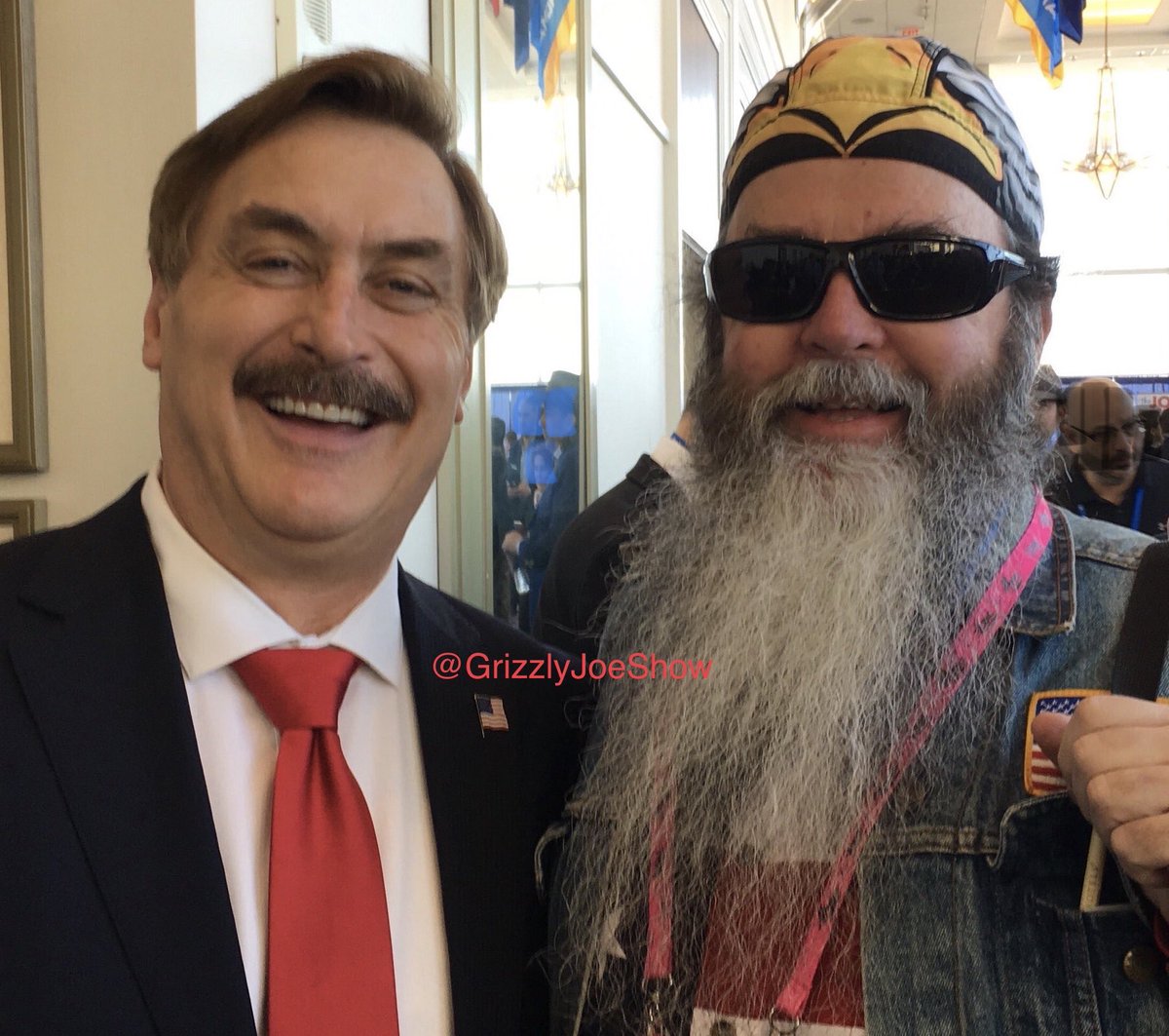 GrizzlyJoeShow's tweet photo. IMHO Mike Lindell continues this silliness cause he’s selling many pillows via ‘promo codes’? He can’t really believe all the nonsense this unfortunate young man has to ‘cover’ for a living… right? 🤦‍♂️ #SaveZach #GrizzlyArchive 🥸 https://t.co/YvPIQc24HY