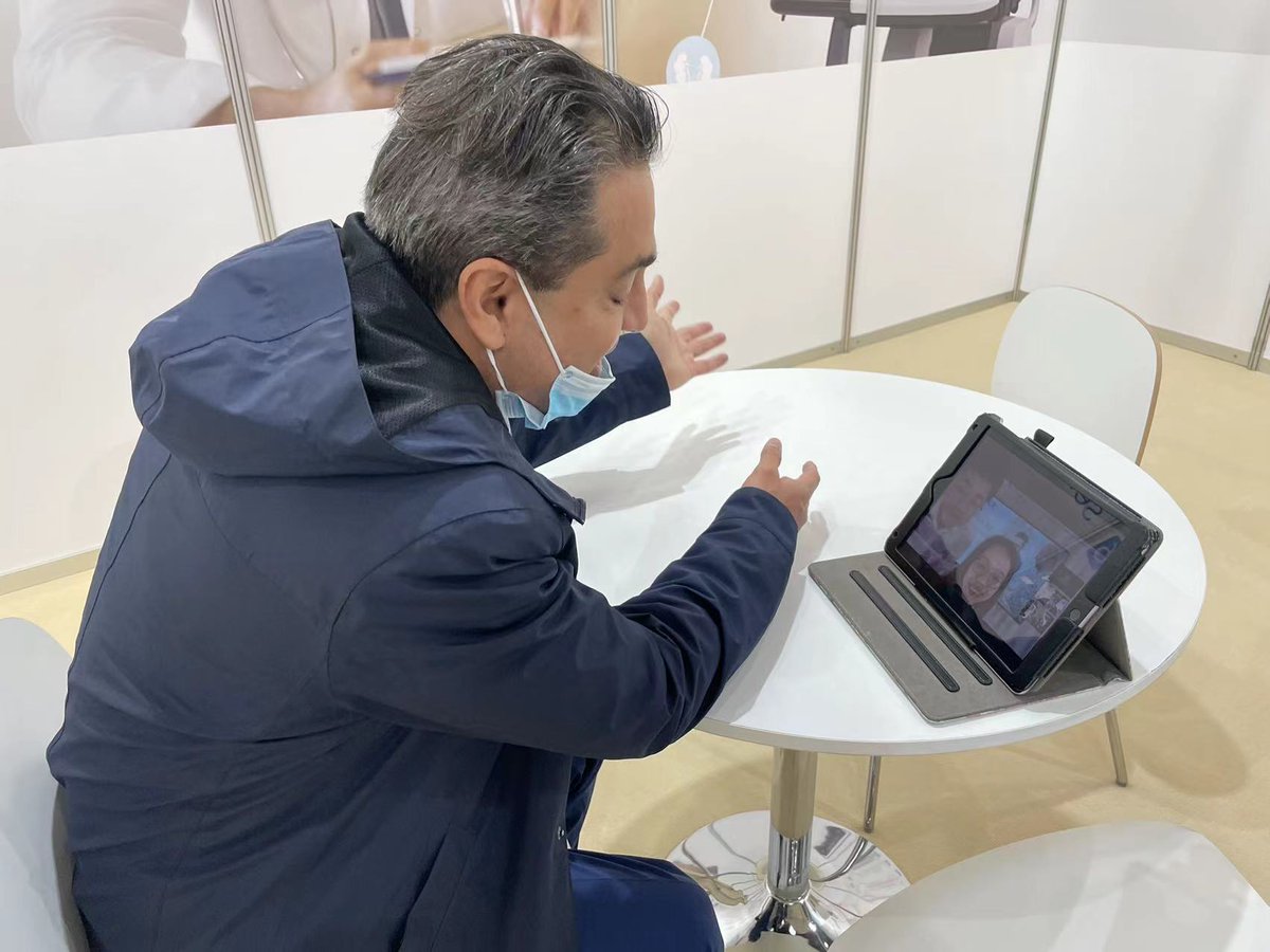 SIUIHealthcare's tweet photo. A glimpse of SIUI’s booth at MEDICA. We will still be here for the next 2 days, come see our products at booth No.9E44! See you at site. Meet you on line. #SIUI #SIUIMAI #MEDICA2021 #Düsseldorf #healthcare #ultrasound #medical https://t.co/e3yydThQjO