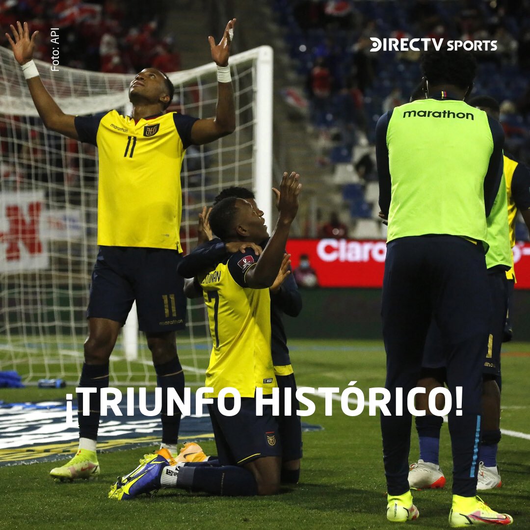 DSportsEC's tweet photo. ¡CADA VEZ MÁS CERCA DE QATAR!

@LaTri 🇪🇨 ganó en Chile 🇨🇱 por primera vez en la historia, con goles de Pervis #Estupiñán y Moisés #Caicedo. Así, cerró el 2021 tercero en las Eliminatorias Sudamericanas sumando 23 puntos y +10 de gol diferencia 🤩. 

#MasFutbolEnDIRECTV ⚽️ https://t.co/WiCF7gtG55