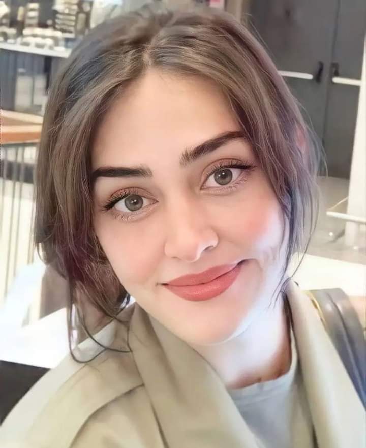 💞🍀
The only disability in life is a bad attitude.
#EsraBilgic