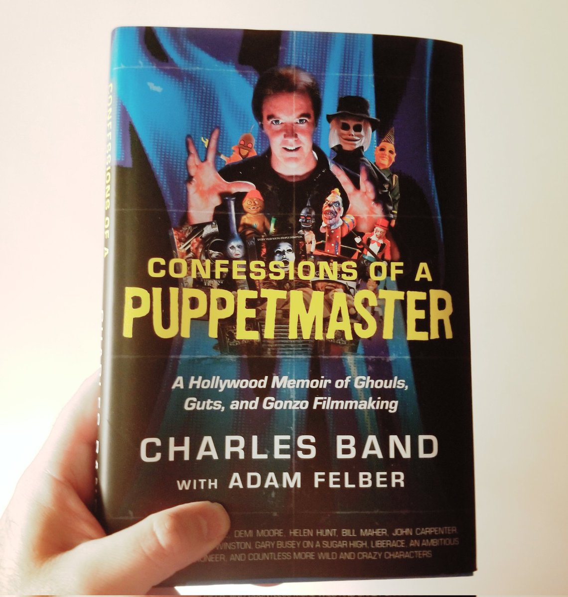 JDBrito's tweet photo. I'm so excited to read this! The Video Zone was the whole reason I got into filmmaking! 😃
#fullmoonfeatures #fullmoonhorror #fullmoonentertainment #puppetmaster #charlesband #books #autobiography https://t.co/A3KWW4jAEr
