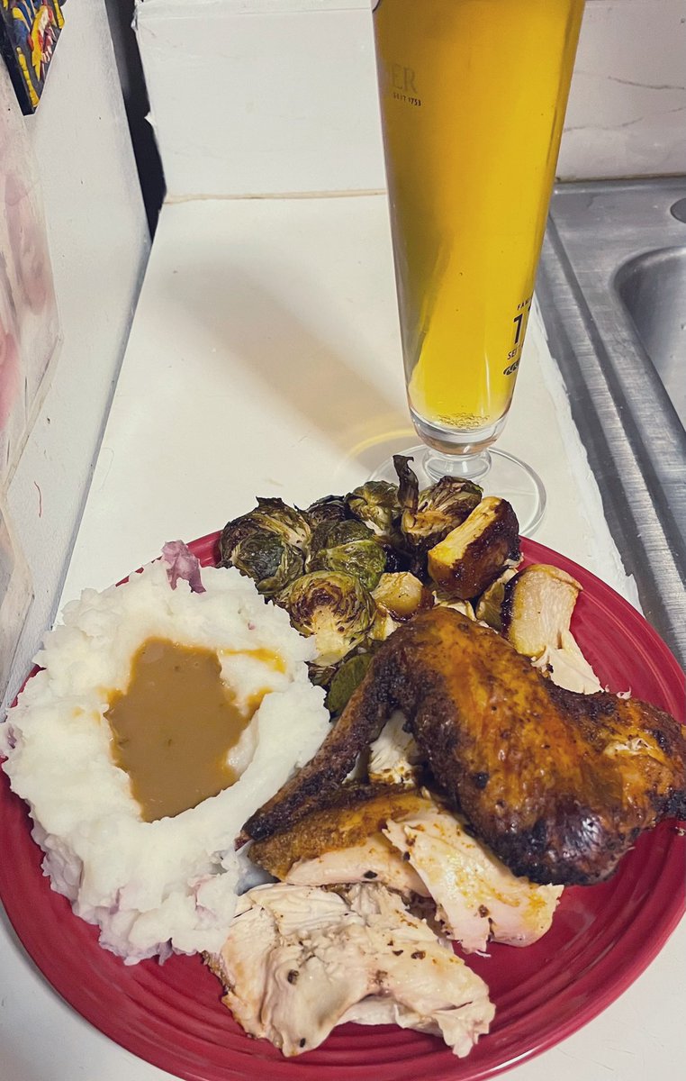 jimhunterb1's tweet photo. Dinner is served. #dinnercooking https://t.co/qoOOzqi6sR