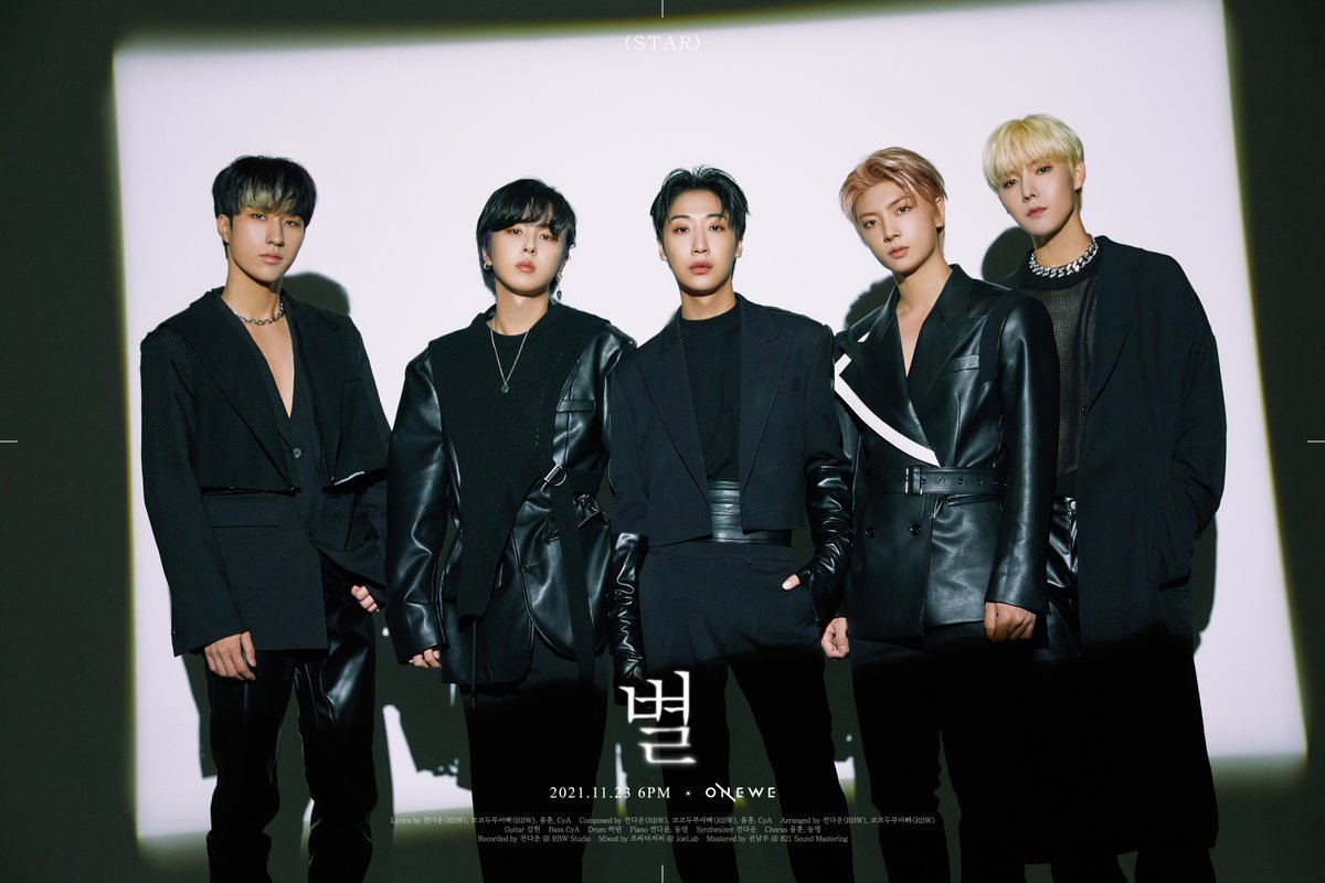 official_ONEWE's tweet photo. [#ONEWE] 

ONEWE '별 (STAR)' 
 
2021.11.23 6PM RELEASE✔ 

🔹 CONCEPT PHOTO 🔹 

#원위 #별 #STAR https://t.co/0Pi7SljmHf