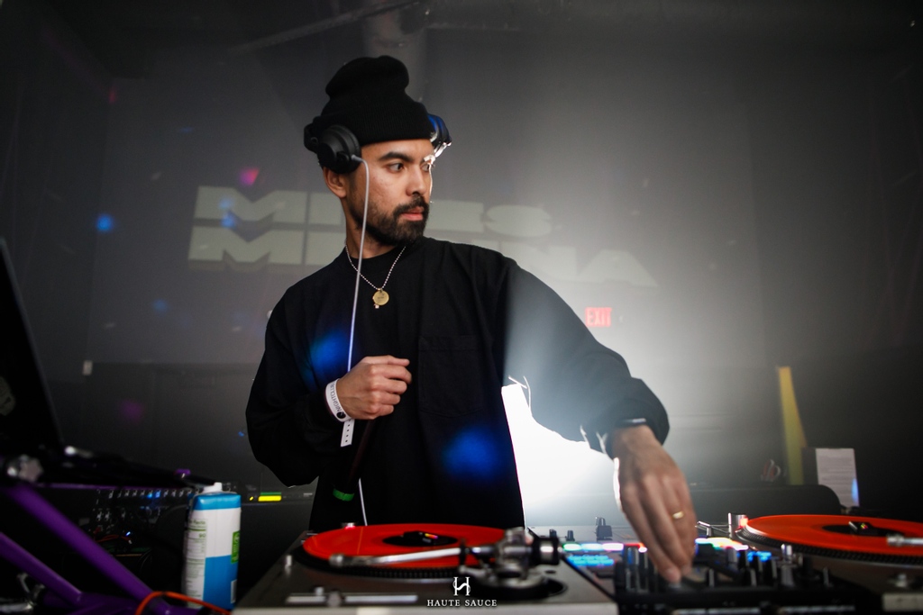 HauteSauceSEA's tweet photo. Last Saturday was a vibe! Special thanks to @MilesMedina @DJSWERVEWON @ThatDjVega &amp; @dtriplejay for bringing that heat 🔥

Pics are up on @qnightclub’s FB page!
📸 @robeeaquino https://t.co/61FRvFaX12