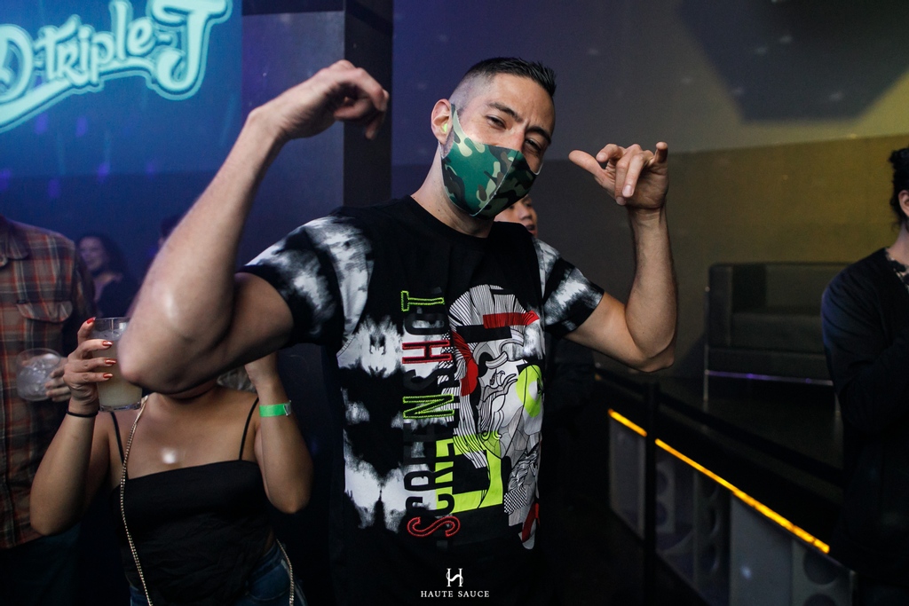 HauteSauceSEA's tweet photo. Last Saturday was a vibe! Special thanks to @MilesMedina @DJSWERVEWON @ThatDjVega &amp; @dtriplejay for bringing that heat 🔥

Pics are up on @qnightclub’s FB page!
📸 @robeeaquino https://t.co/61FRvFaX12