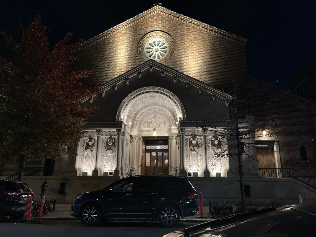 ginavergel7's tweet photo. St Brigid’s in Bushwick. #placestopray https://t.co/Nz71vIAJY8