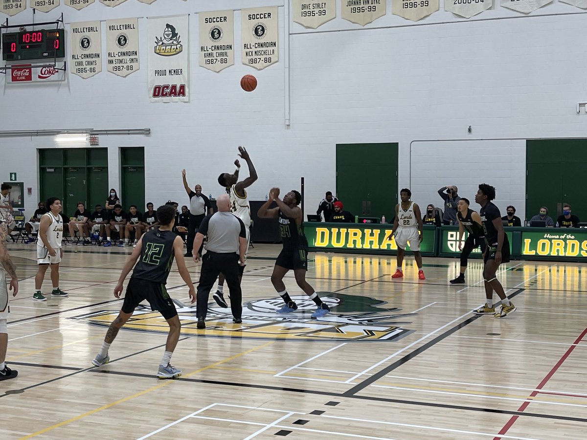 dbrioux's tweet photo. Enjoying my first ⁦@CentennialMBB_⁩ exhibition game ⁦@durhamlords⁩ Go ⁦@CentennialCOLTS⁩ Go! https://t.co/GMtelA8n5h