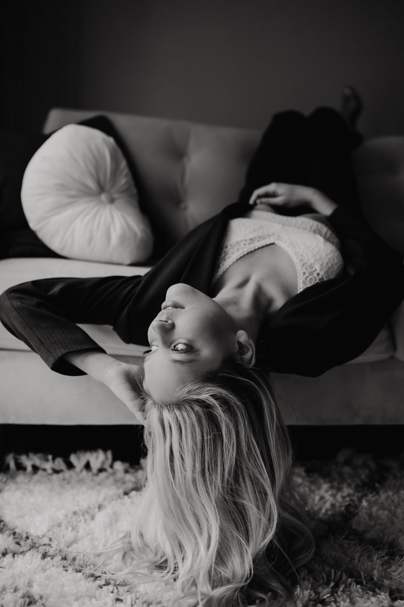 JanaJune's tweet photo. Color vs. Black &amp; White https://t.co/qHRMPUlkBa