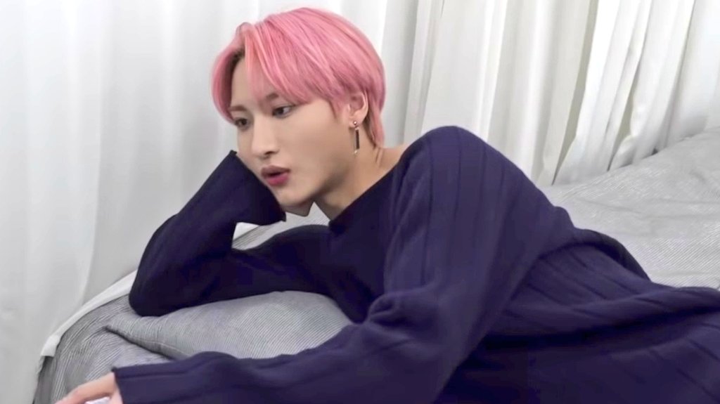 thinkingabtygh's tweet photo. what a day with seonghwa looks like https://t.co/1XVobFexDM