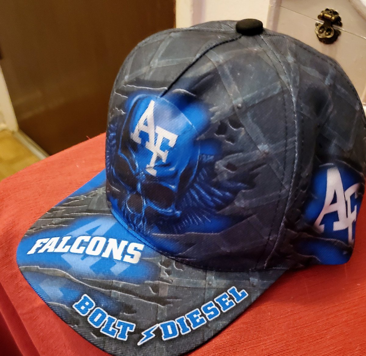 Falcon8fan's tweet photo. Getting my Senior Day Bolt Diesel tribute gear together....
#BoltDiesel 
#GroundAndPound
⚡🏈🇺🇸🚛🚚💣💥🍔 https://t.co/IkpaINHjMJ