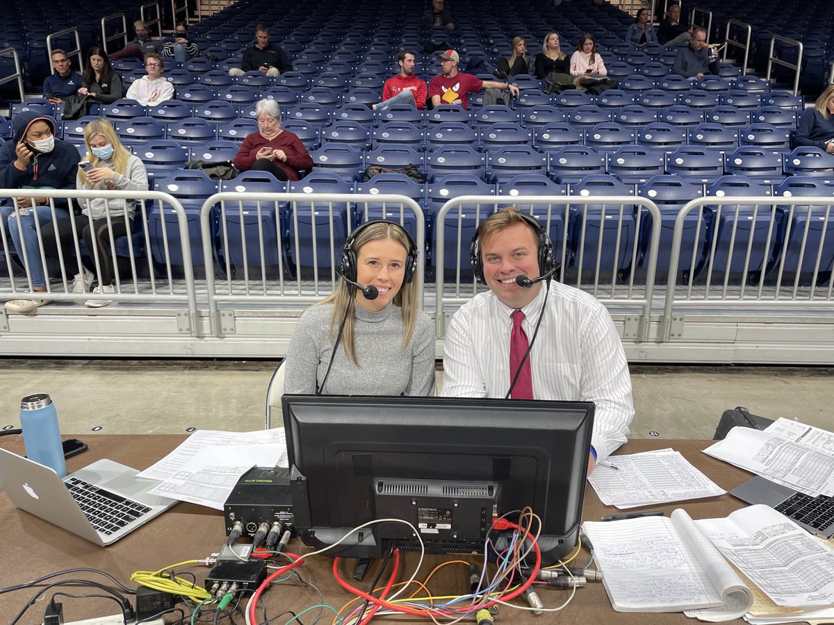 BKingSports's tweet photo. Superstar ⁦@ButlerUWBB⁩ shooter ➡️ Superstar analyst!

Great to work with ⁦@SydGetsBUCKets⁩ these last couples games from Hinkle on ⁦@BIGEASTdigital⁩ 📺 https://t.co/clFRmHRuwN
