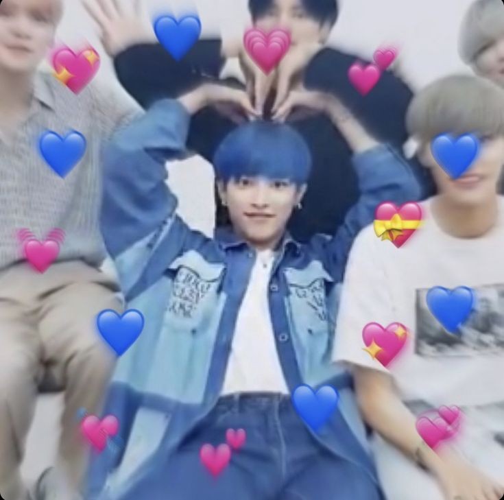 __ARMYTINY__'s tweet photo. Happy atiny day 🎀 my atiny friends and also other atinys 🎀 #에이티즈 #ateez #happyatinyday @ATEEZofficial https://t.co/W7ajwvCp2Y