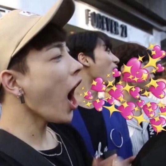 __ARMYTINY__'s tweet photo. Happy atiny day 🎀 my atiny friends and also other atinys 🎀 #에이티즈 #ateez #happyatinyday @ATEEZofficial https://t.co/W7ajwvCp2Y
