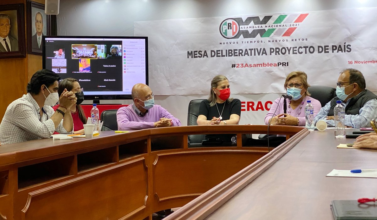 PRIVeracruz_'s tweet photo. Con la finalidad de fortalecer los acuerdos y propuestas que el priismo veracruzano presentará en la #23AsambleaPRI, se llevó a cabo la Mesa Deliberativa de la Mesa Temática Proyecto de País.

Vamos unidos, y vamos juntos al diálogo al que nos ha convocado nuestro partido.

1/2 https://t.co/km4mzIk6Ob