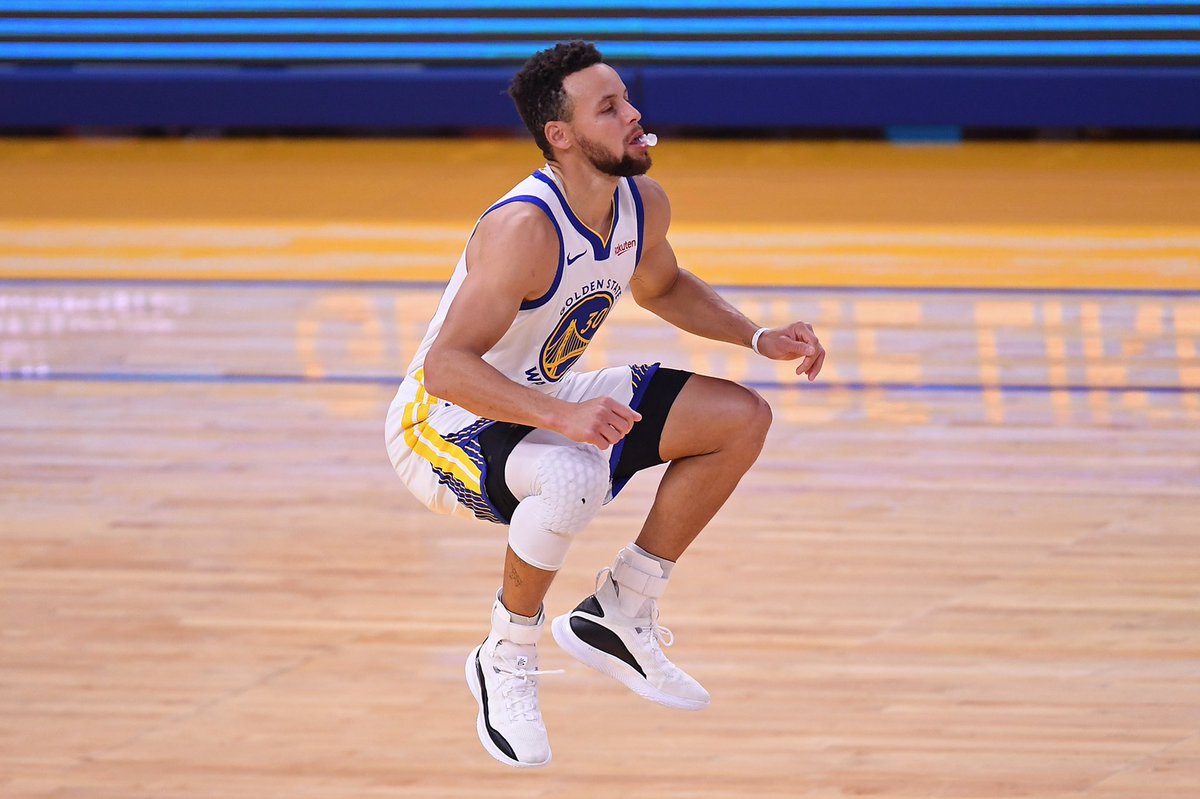 hefferbrew's tweet photo. The Golden State Warriors improve to a league best 12-2 to start to the season, knocking off the Nets in Brooklyn, 117-99. 

Is Steph Curry your early MVP favorite? https://t.co/QZx0hE95gO