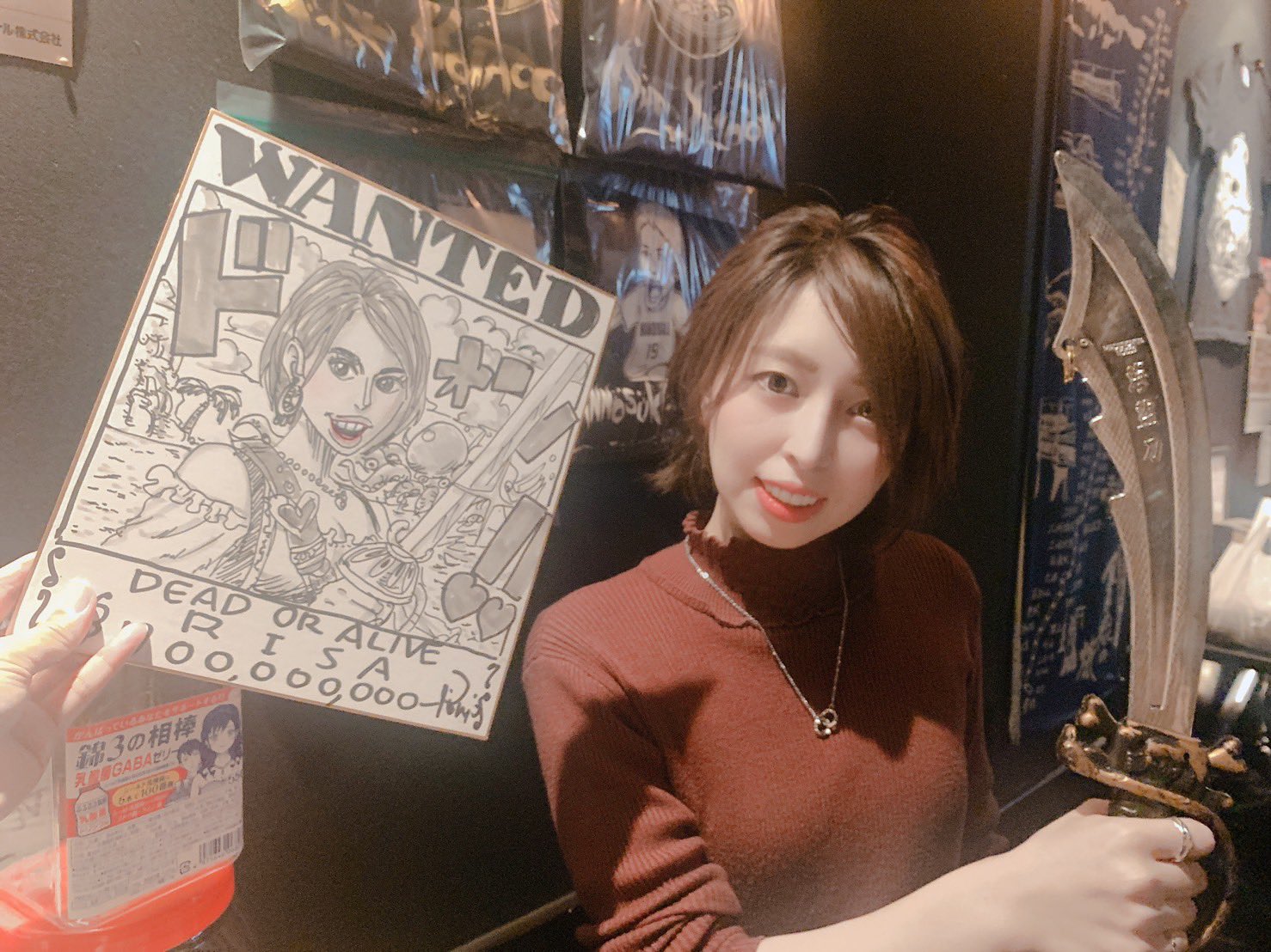 טוויטר ぽにお Ponio בטוויטר Rt Cierva Pirates 某大人気海賊漫画が好きすぎて絵柄がそっくりになってしまったイラストレーターぽにおさん そんなぽにおさんによる海賊風似顔絵を描いて貰いませんか 素敵な記念になりますよっ 時間お一人一枚 分程度 是非ご