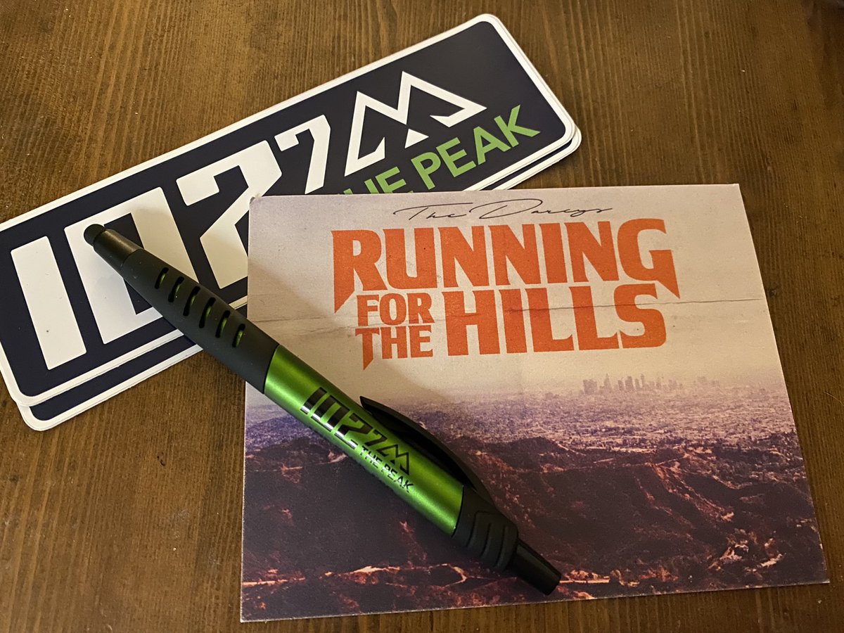 mmmelia's tweet photo. I got a postcard and a pen in the mail today! I think this is a sign that @THEPEAK should be playing @itsthedarcys #runningforthehills ๐ฎ๐๐ปโโ๏ธ๐๐ผ https://t.co/lRaARl7rEv
