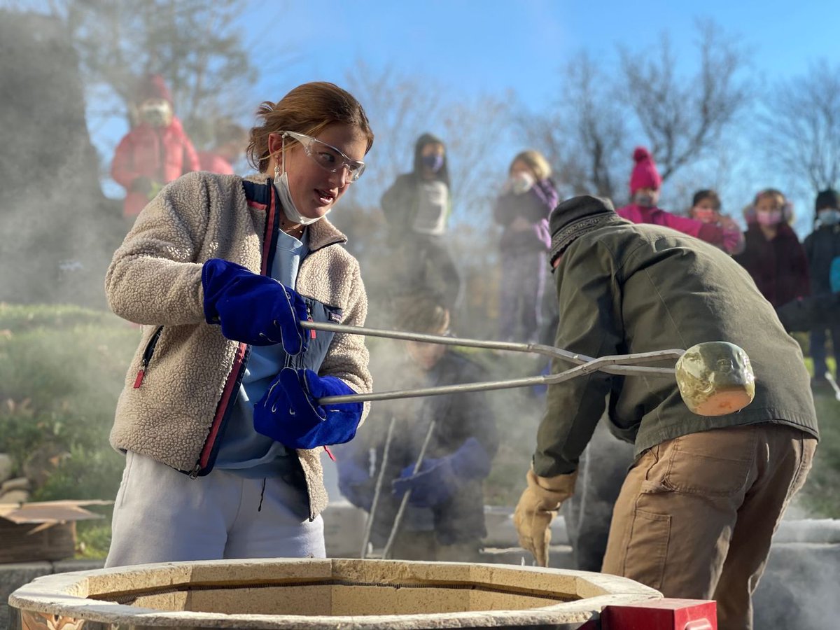 Ceramics Students are Fired Up for Raku dedhamcountryday.org/blog/ceramics-…